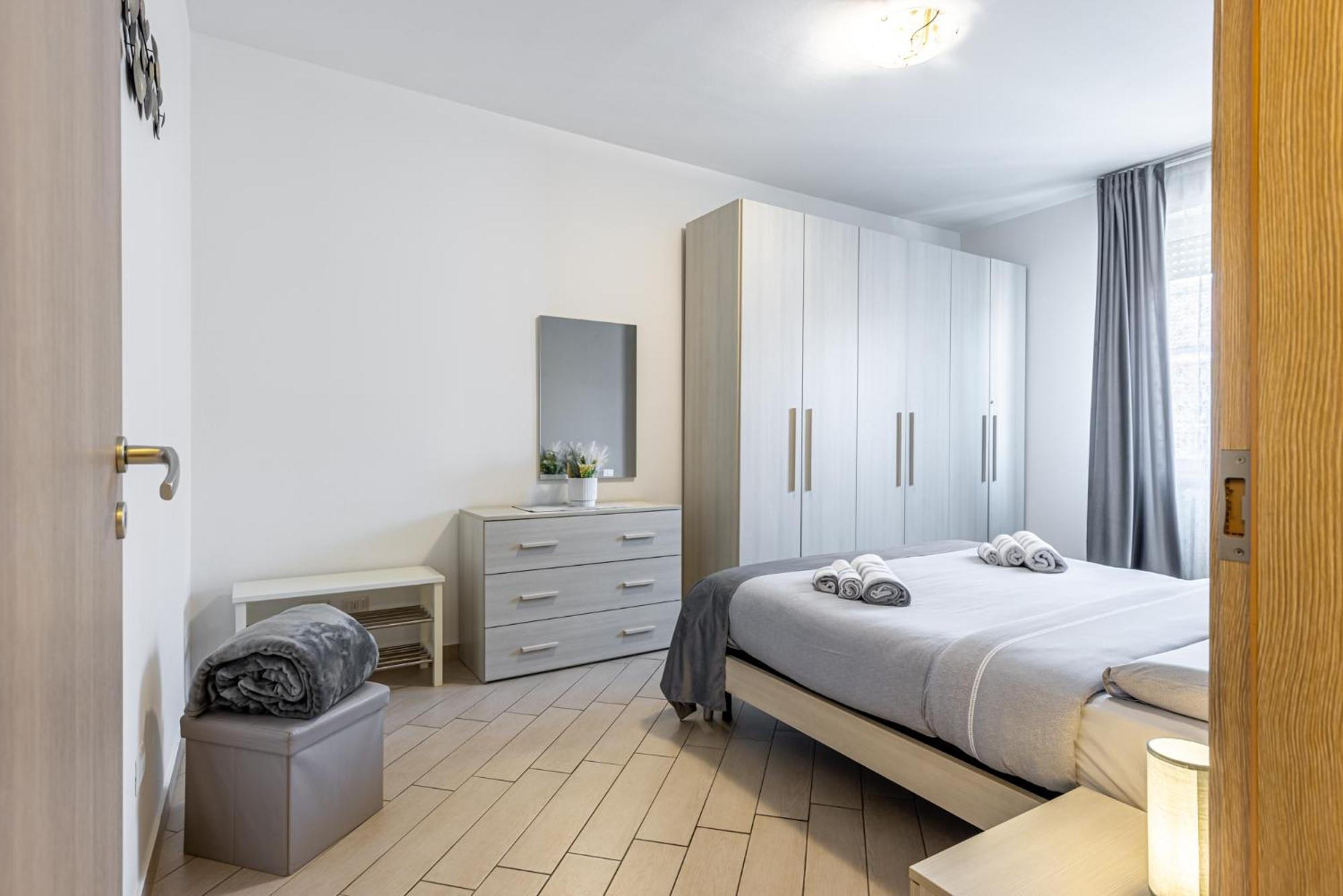 Appartamento Sara San Donato Milanese Exterior foto